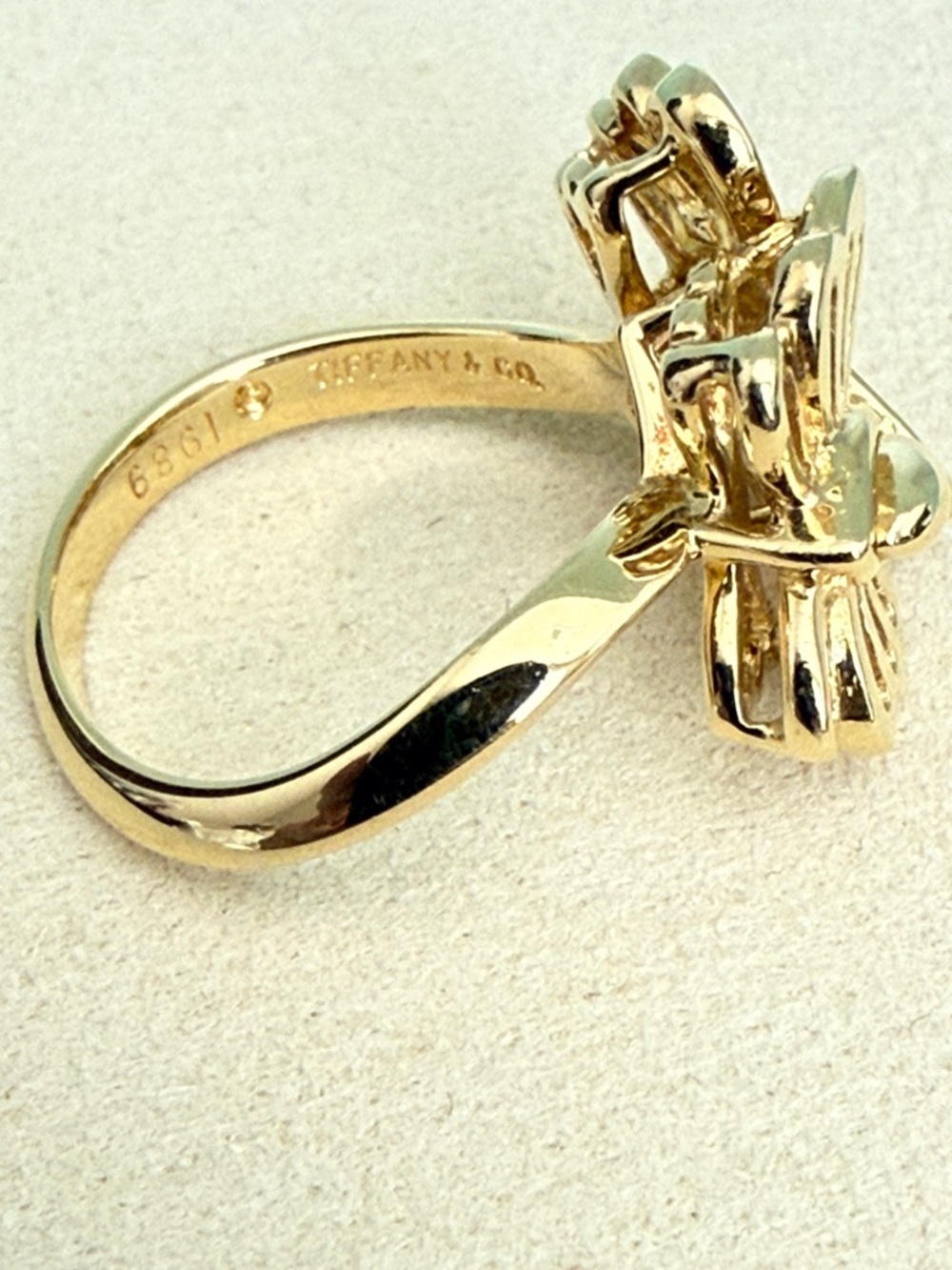 Tiffany & Co. 18k gold Butterfly ring - Picture 12 of 16